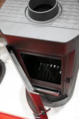 Designový litinový krb Plamen Tara – nezávislý na vzduchu v místnosti