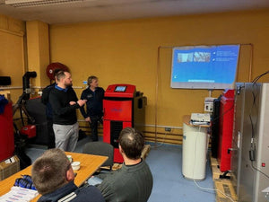 Attack SLX Kombikessel 35 kW - Holz und Pellet - Effizient & Vielseitig.